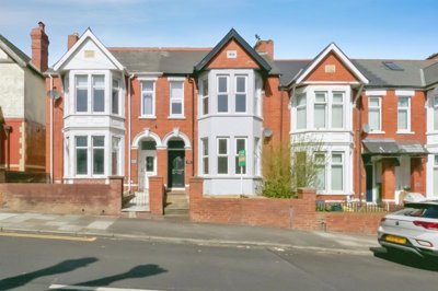 Property on Barry Road, CF62 8HE