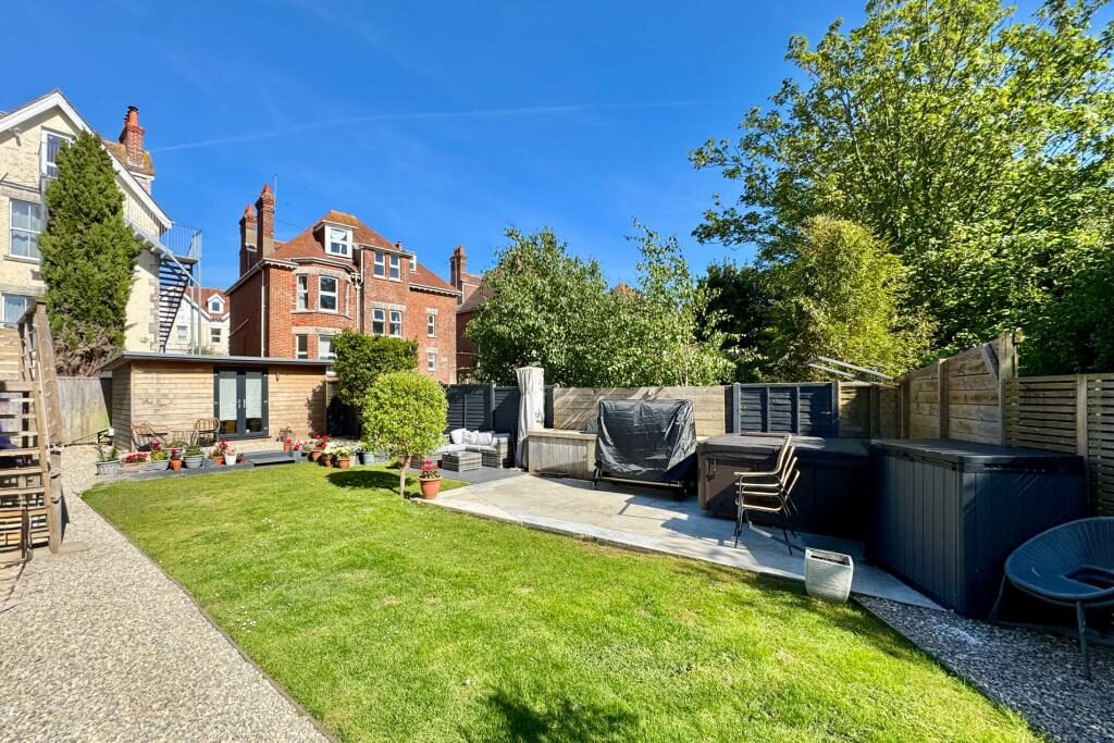 Thumbnail 28