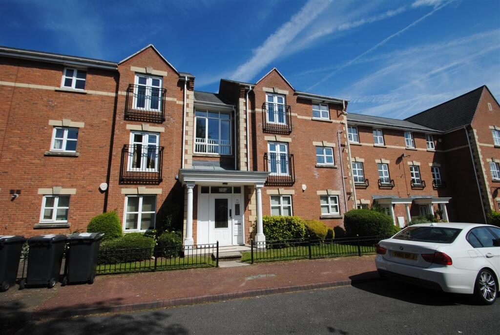 Property main image