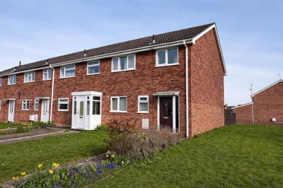 Property on Hastings Road, CV35 9PP