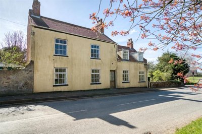 Property on Main Street, HU12 0RY