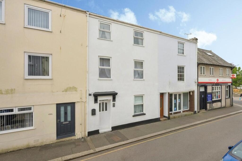Terraced House