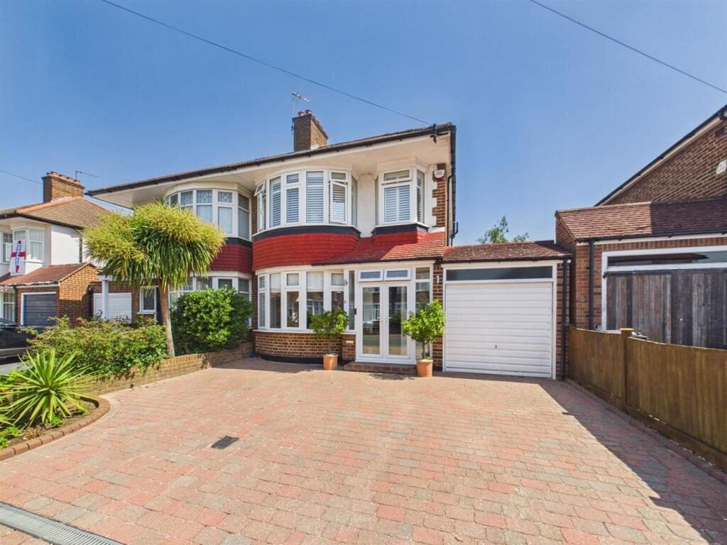 Property main image