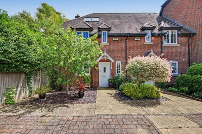Property on Millside, SO32 3AG