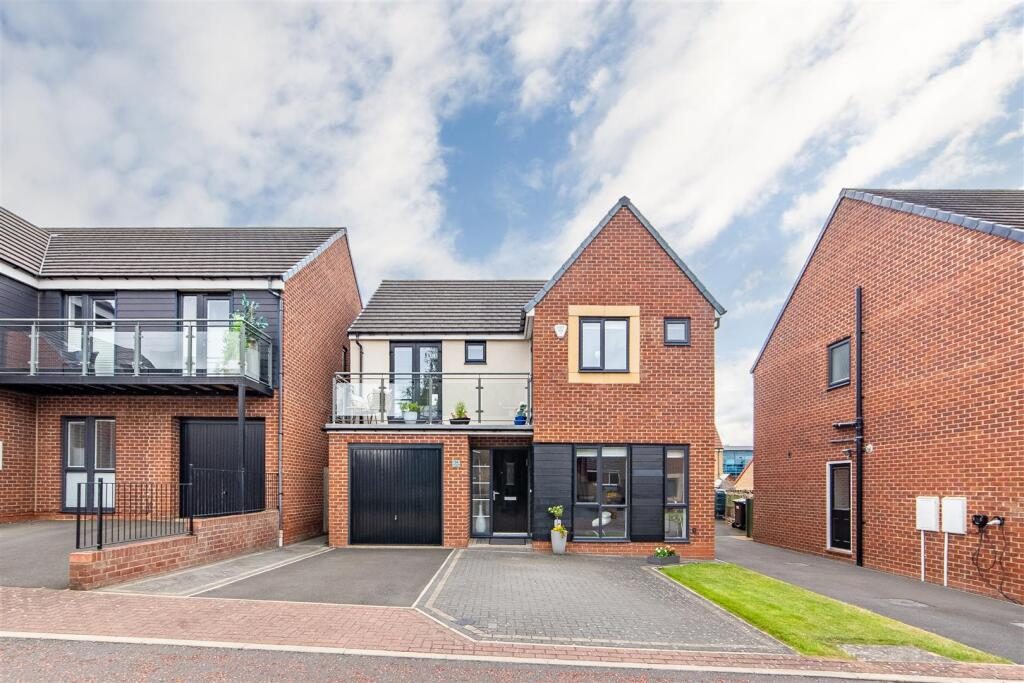 Property main image