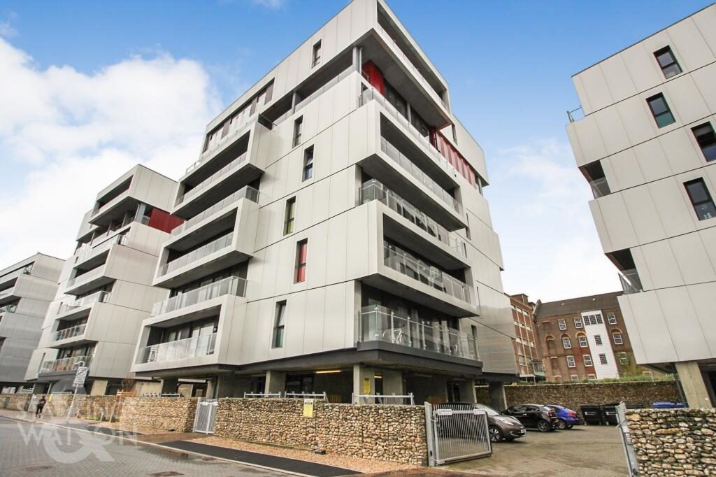 Property main image