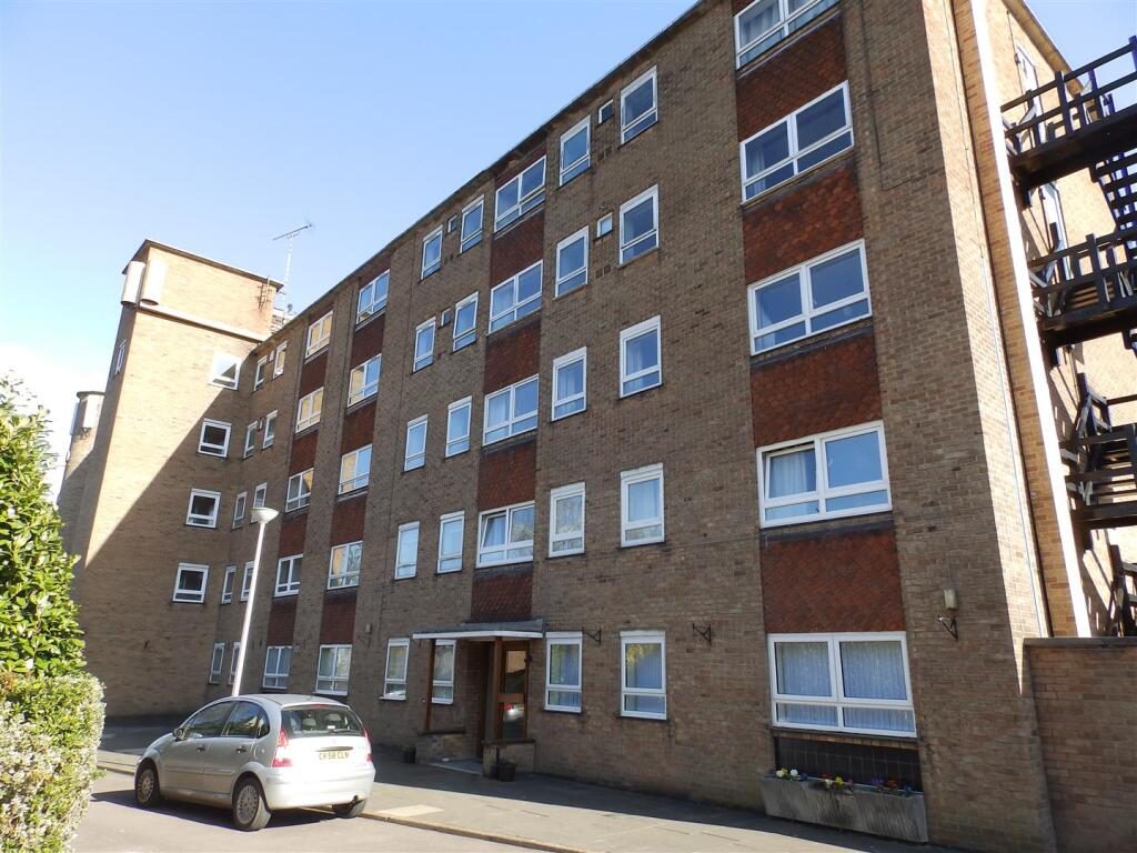 Property main image