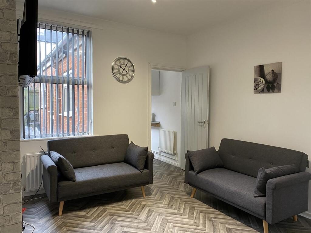 Terraced House