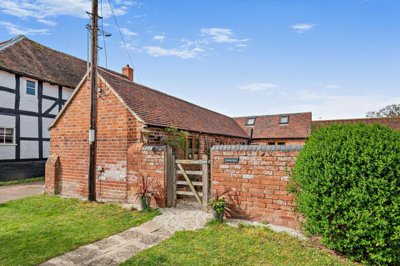 Property on WR13 6BN