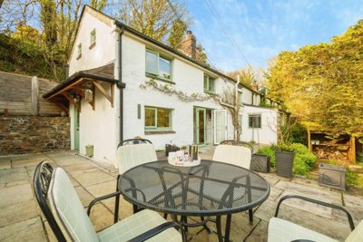 Property on PL14 6HU