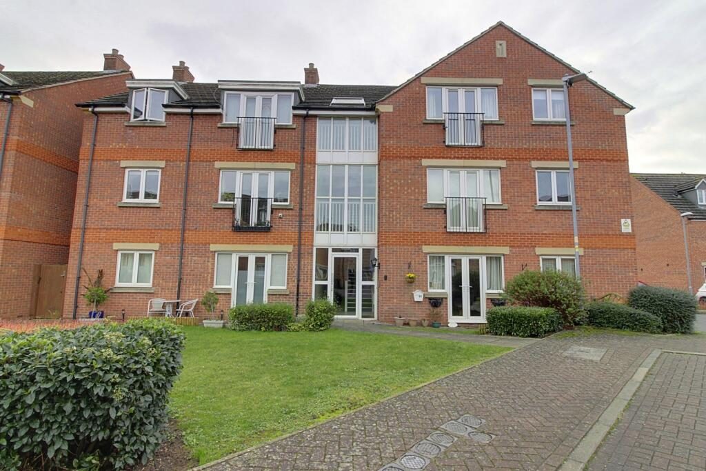 Property main image