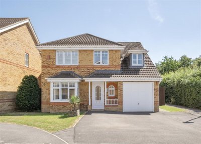 Property on Castell Close, BA14 7UJ