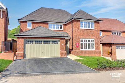 Property on Eagle Drive, B77 4EG