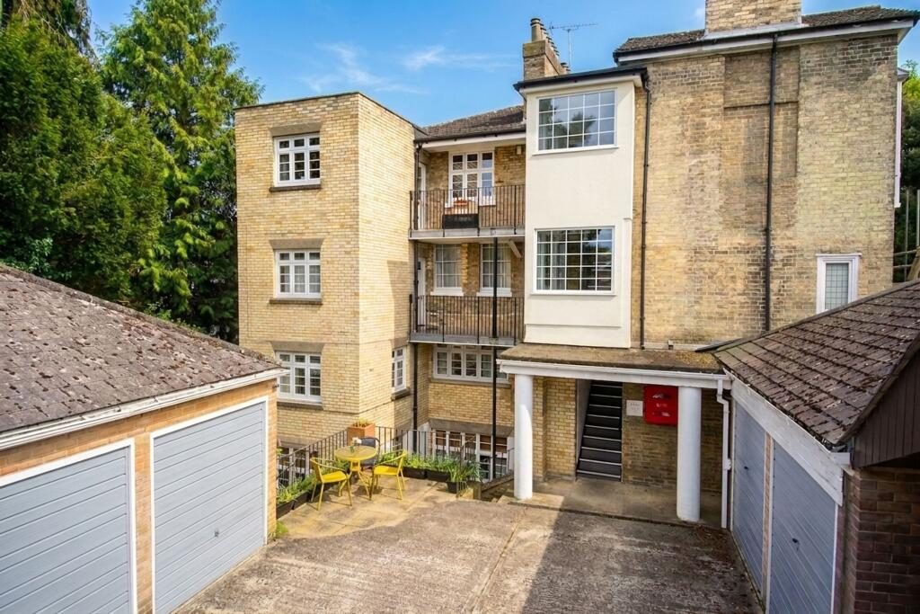 Property main image