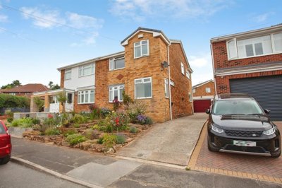 Property on Rackford Road, S25 4DF