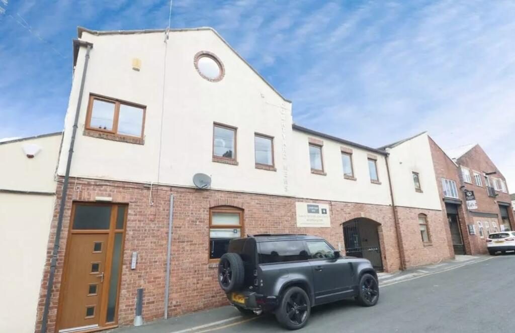 Property main image