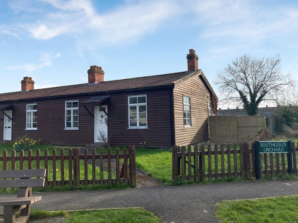 Terraced House