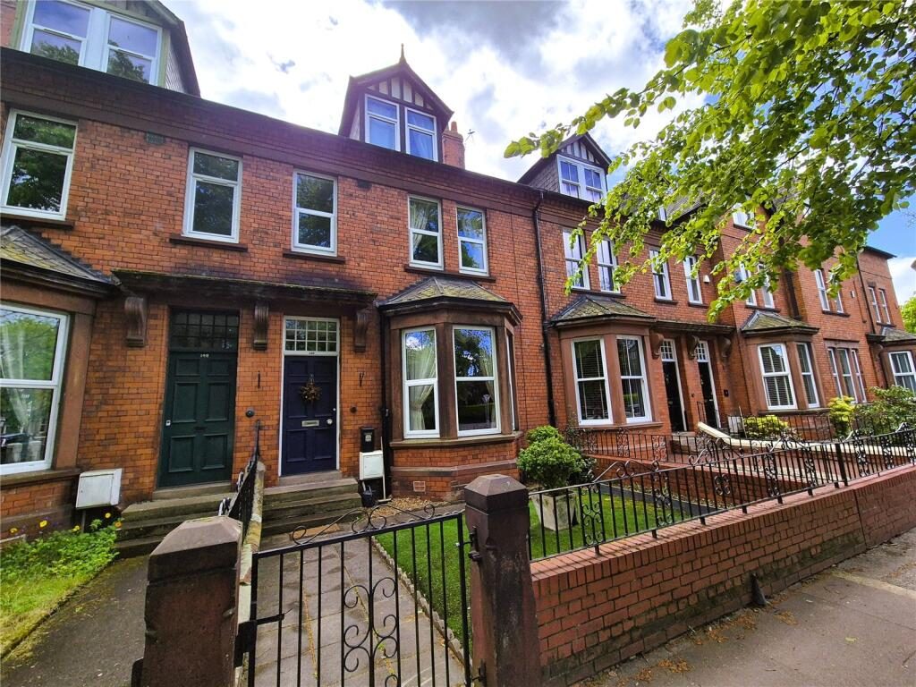 Terraced House