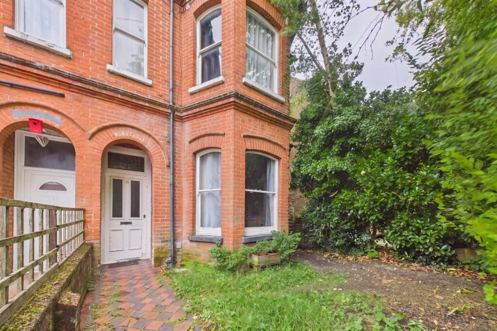 Property main image