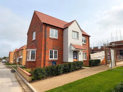 Property on Lancaster Avenue, NG32 3FL