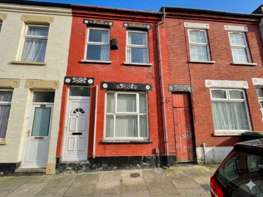 Terraced House