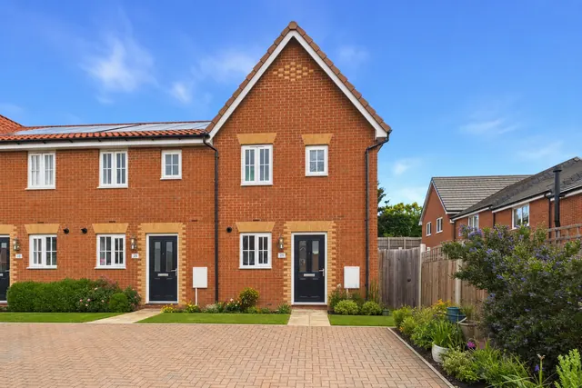 House frontage — Green the lawn