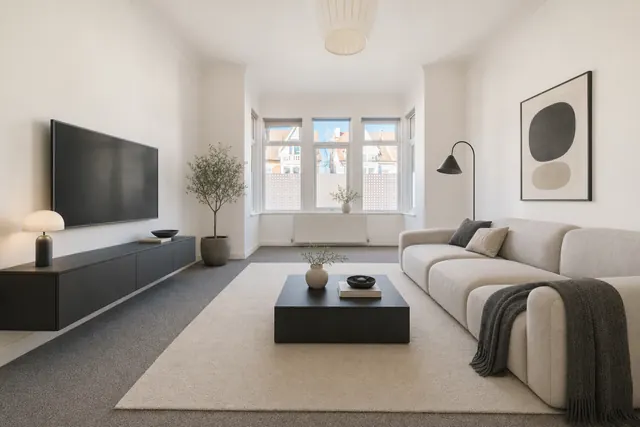Living room staged in the Minimal style