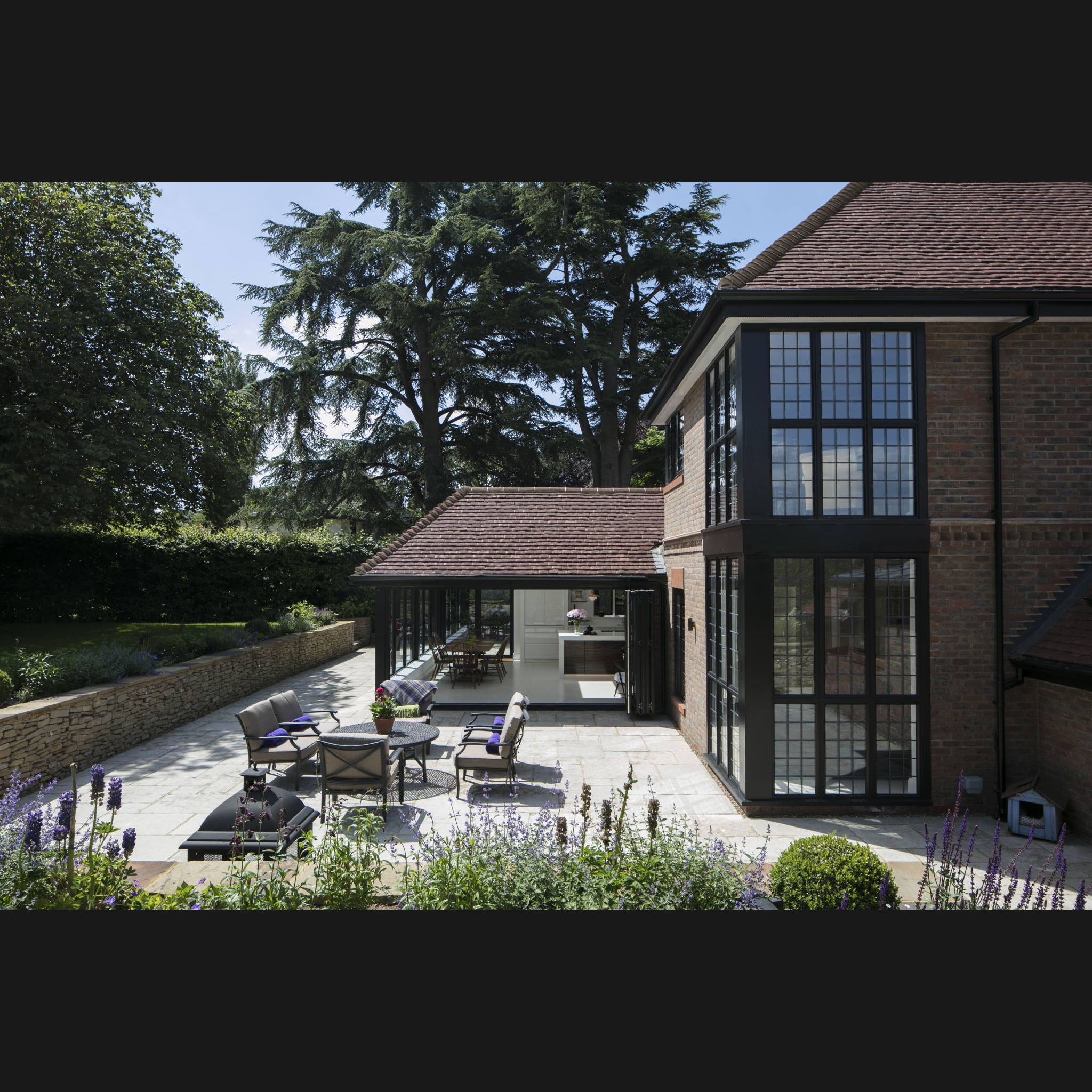 MVL Architects and Surveyors